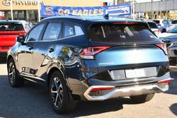 2022 Kia
                Sportage SX