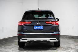 2024 Mitsubishi
Outlander LS