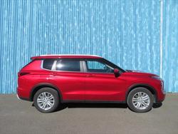 2023 MITSUBISHI
OUTLANDER LS 7 SEAT (AWD)