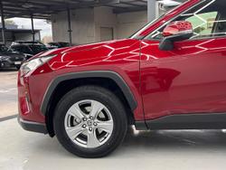 2022 Toyota
                RAV4 GX