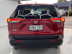 2022 Toyota
RAV4 GX