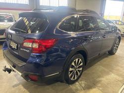 2016 Subaru
Outback 2.5i Premium
