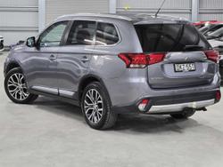 2016 Mitsubishi
Outlander XLS