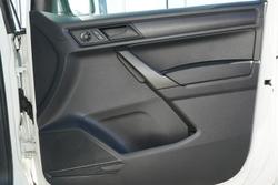 2016 Volkswagen
Caddy TSI220