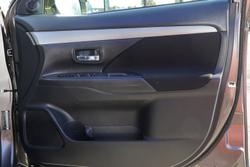 2017 Mitsubishi
Outlander LS