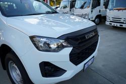 2024 Isuzu
D-MAX SX