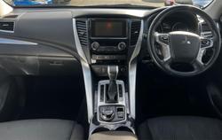 2016 Mitsubishi
                Pajero Sport GLX