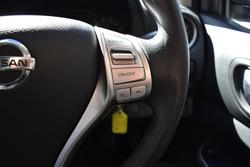 2019 Nissan
Navara RX