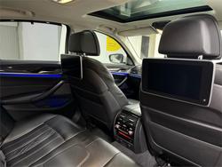 2017 BMW
5 Series 530i Luxury Line