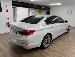 2017 BMW
5 Series 530i Luxury Line