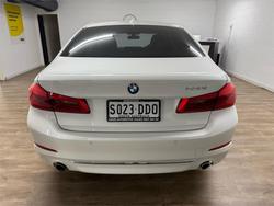 2017 BMW
5 Series 530i Luxury Line
