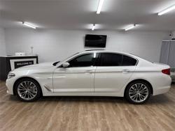2017 BMW
5 Series 530i Luxury Line