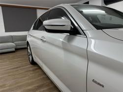 2017 BMW
5 Series 530i Luxury Line