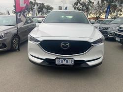 2020 Mazda
CX-5 Akera