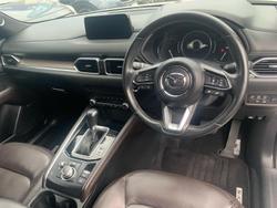 2020 Mazda
CX-5 Akera