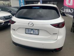 2020 Mazda
CX-5 Akera
