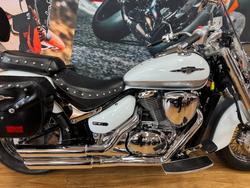 2013 Suzuki VL800T (BOULEVARD C50T) WHITE