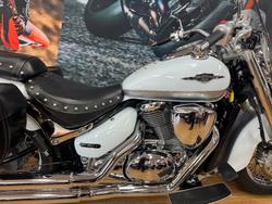 2013 Suzuki VL800T (BOULEVARD C50T) WHITE