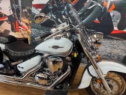 2013 Suzuki VL800T (BOULEVARD C50T) WHITE
