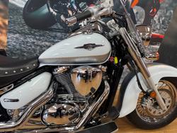 2013 Suzuki VL800T (BOULEVARD C50T) WHITE