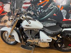 2013 Suzuki VL800T (BOULEVARD C50T) WHITE