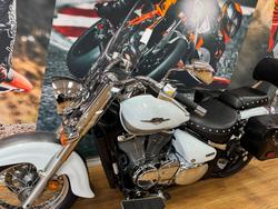2013 Suzuki VL800T (BOULEVARD C50T) WHITE