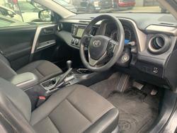 2015 Toyota
                RAV4 GX