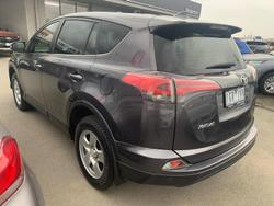 2015 Toyota
                RAV4 GX