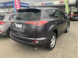 2015 Toyota
                RAV4 GX