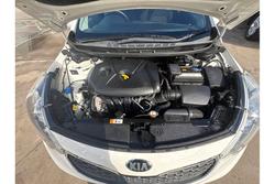 2015 Kia
Cerato S