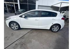 2015 Kia
Cerato S