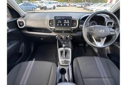 2020 Hyundai
Venue Active