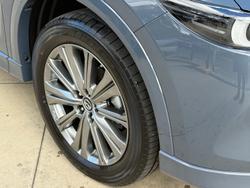 2025 Mazda
CX-5 G25 Akera
