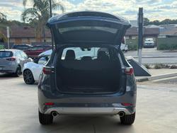 2025 Mazda
CX-5 G25 Akera