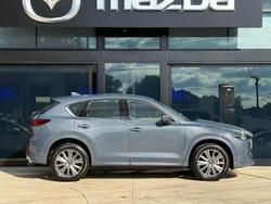 2025 Mazda
CX-5 G25 Akera