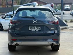 2025 Mazda
CX-5 G25 Akera