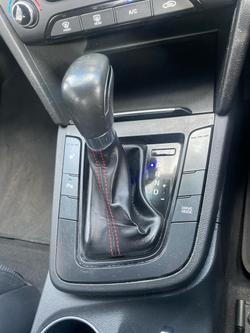 2017 Hyundai
                Elantra SR Turbo