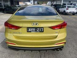 2017 Hyundai
                Elantra SR Turbo