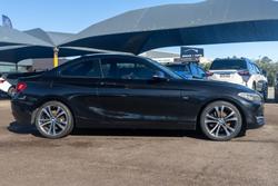 2014 BMW
2 Series 220d Sport Line
