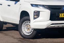 2020 Mitsubishi
Triton GLX ADAS