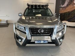 2018 Nissan
Navara ST