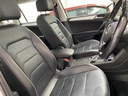 2017 Volkswagen Tiguan 132TSI Comfortline 5N MY18 Four Wheel Drive Pure White