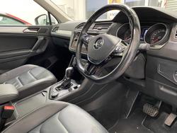 2017 Volkswagen Tiguan 132TSI Comfortline 5N MY18 Four Wheel Drive Pure White