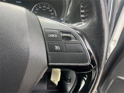 2018 MITSUBISHI
                OUTLANDER ES 5 SEAT (AWD)