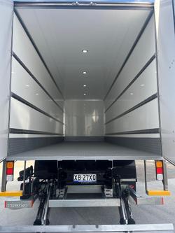 2025 Hino 500 Series FL2628 Auto White