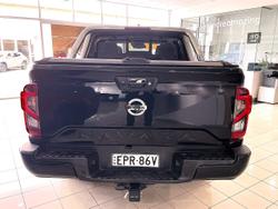 2021 Nissan
Navara ST-X