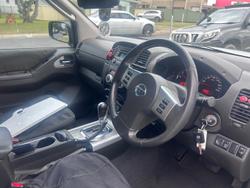 2012 Nissan
Navara ST-X