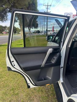 2013 Toyota
Landcruiser Prado Altitude