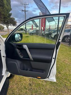 2013 Toyota
Landcruiser Prado Altitude