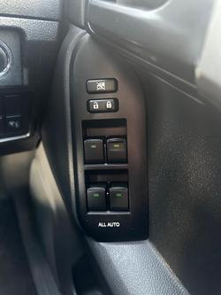 2013 Toyota
Landcruiser Prado Altitude